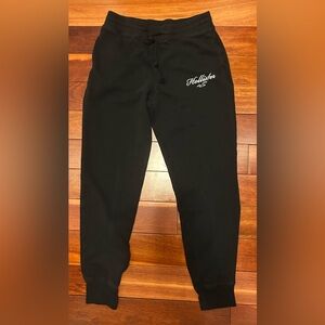Women’s Hollister Sweatpants, Black Small